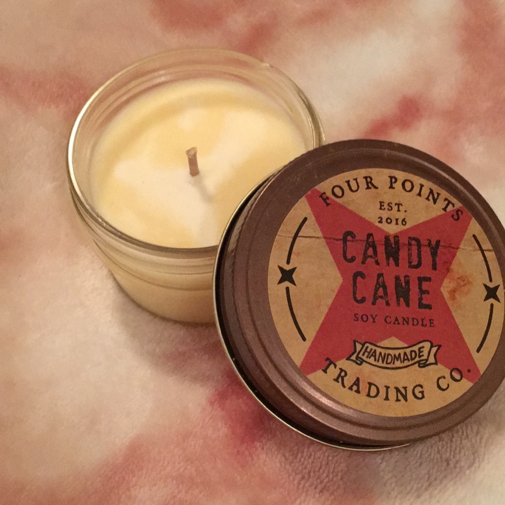 Four Points Trading Company Candy Cane Candle NWT